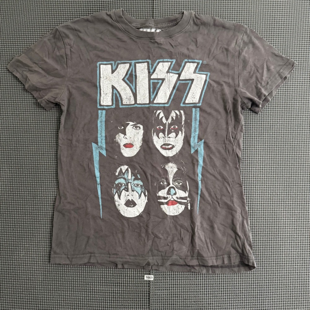 KISS Band Graphic T-Shirt Mens Medium Charcoal Gray Rock Music Tee 2020 Official